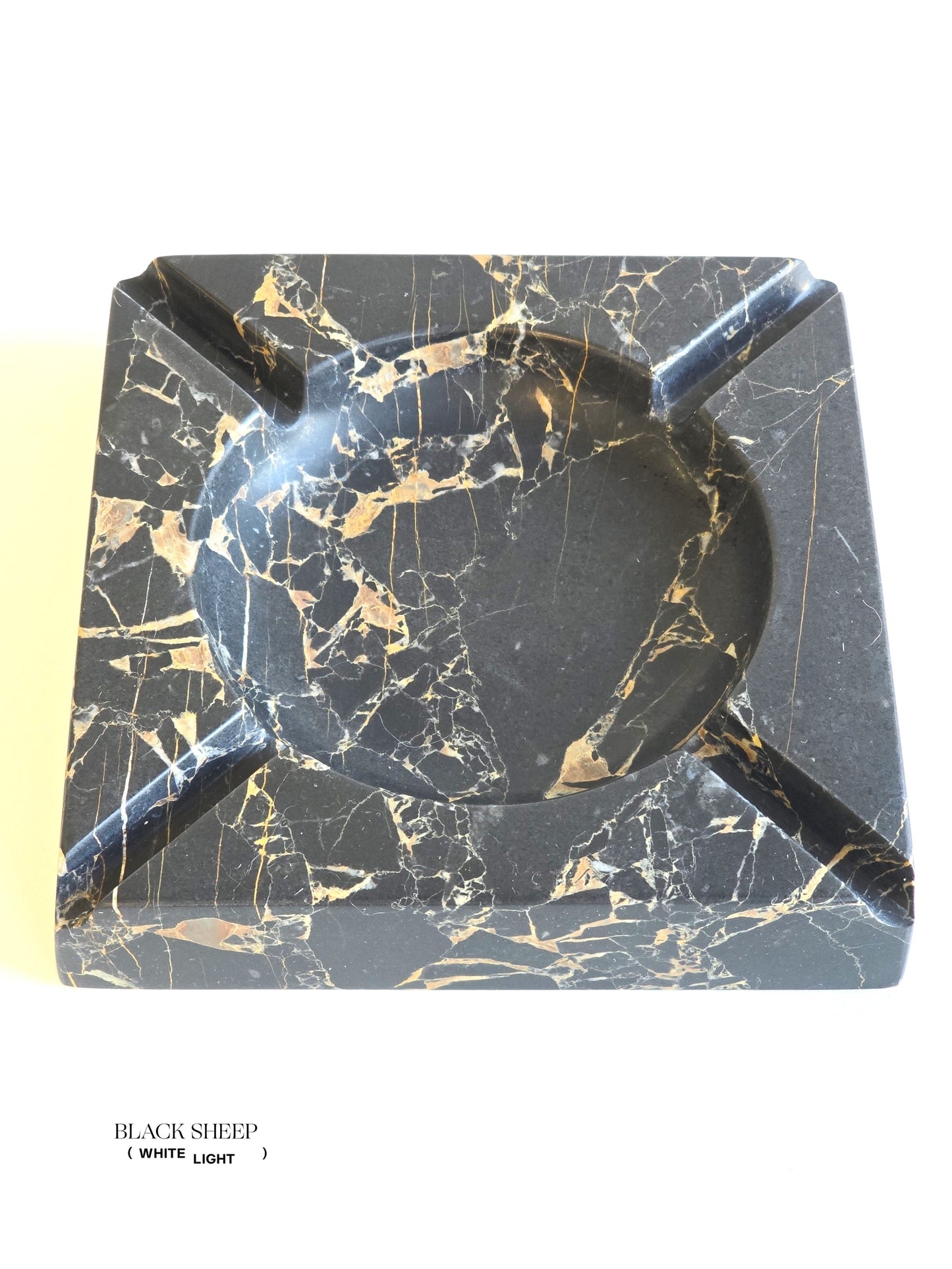 Golden Black Marble Cigar Holder - Black Sheep (White Light)
