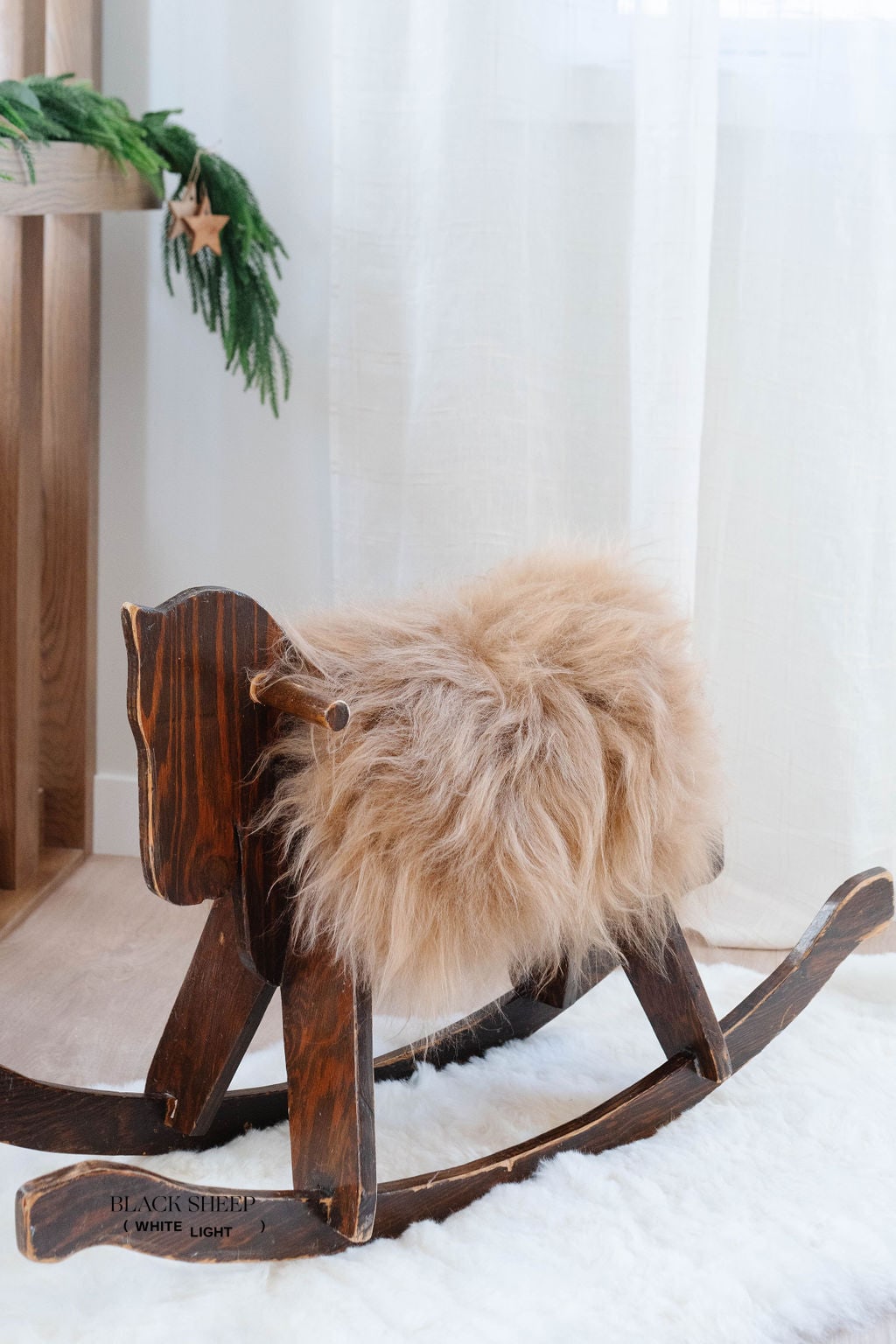 Camel Icelandic Sheepskin Chair Pad - Black Sheep (White Light)