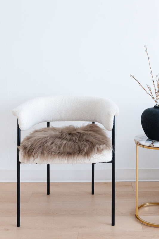 Coussin de chaise en peau de mouton islandais taupe