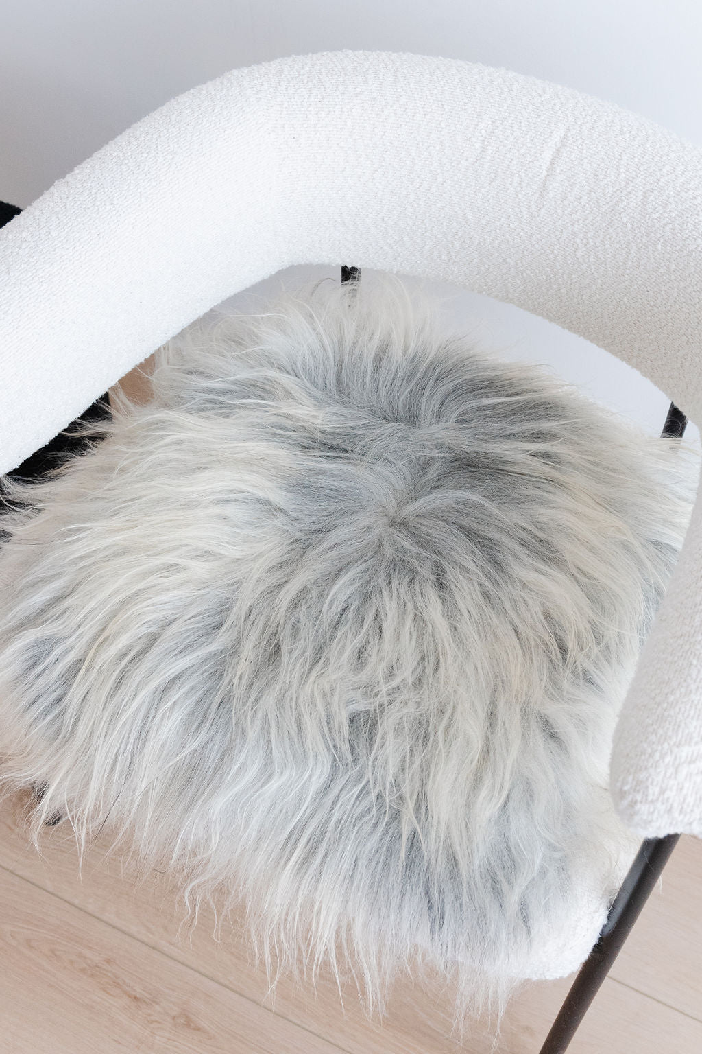 Cojín de silla de piel de oveja islandesa gris
