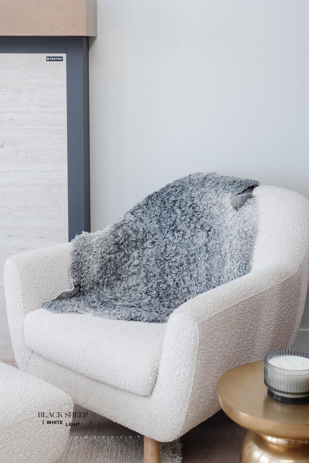 Peau de mouton Gotland en laine courte grise