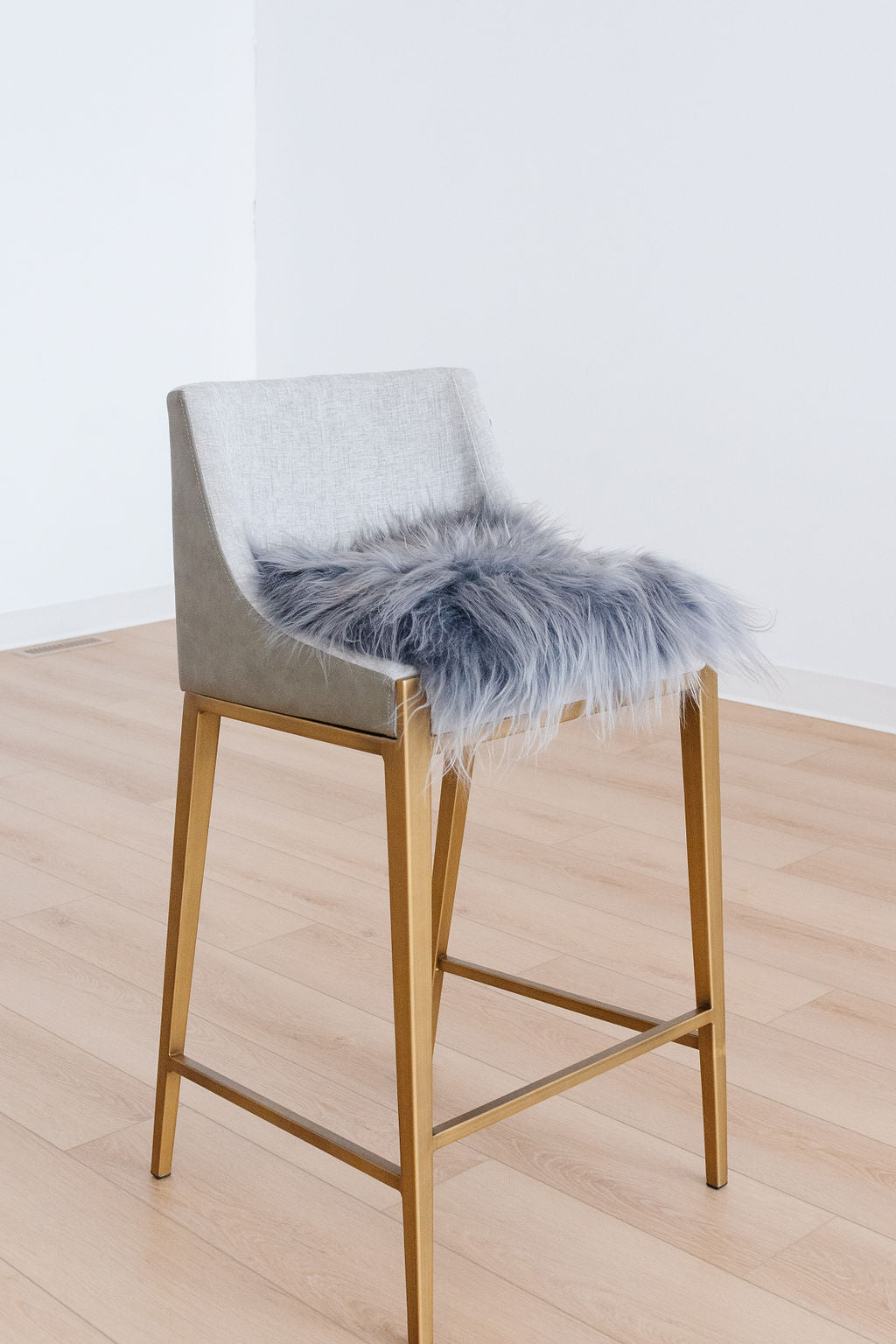 Coussin de chaise en peau de mouton islandais argenté