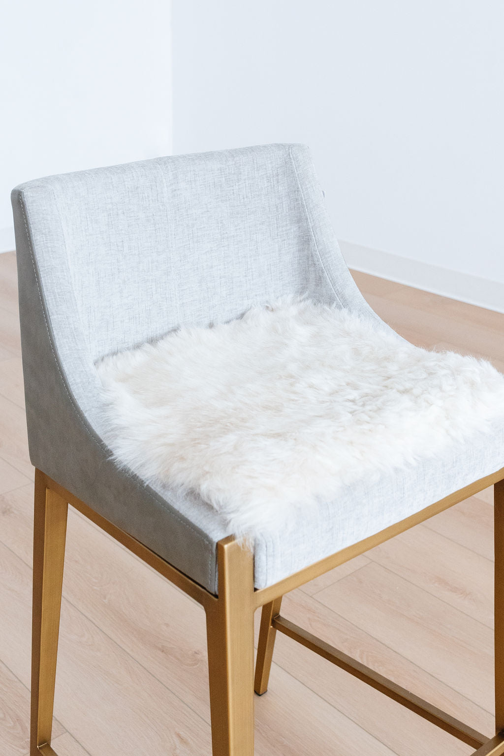 Coussin de chaise en peau de mouton islandais blanc tondu