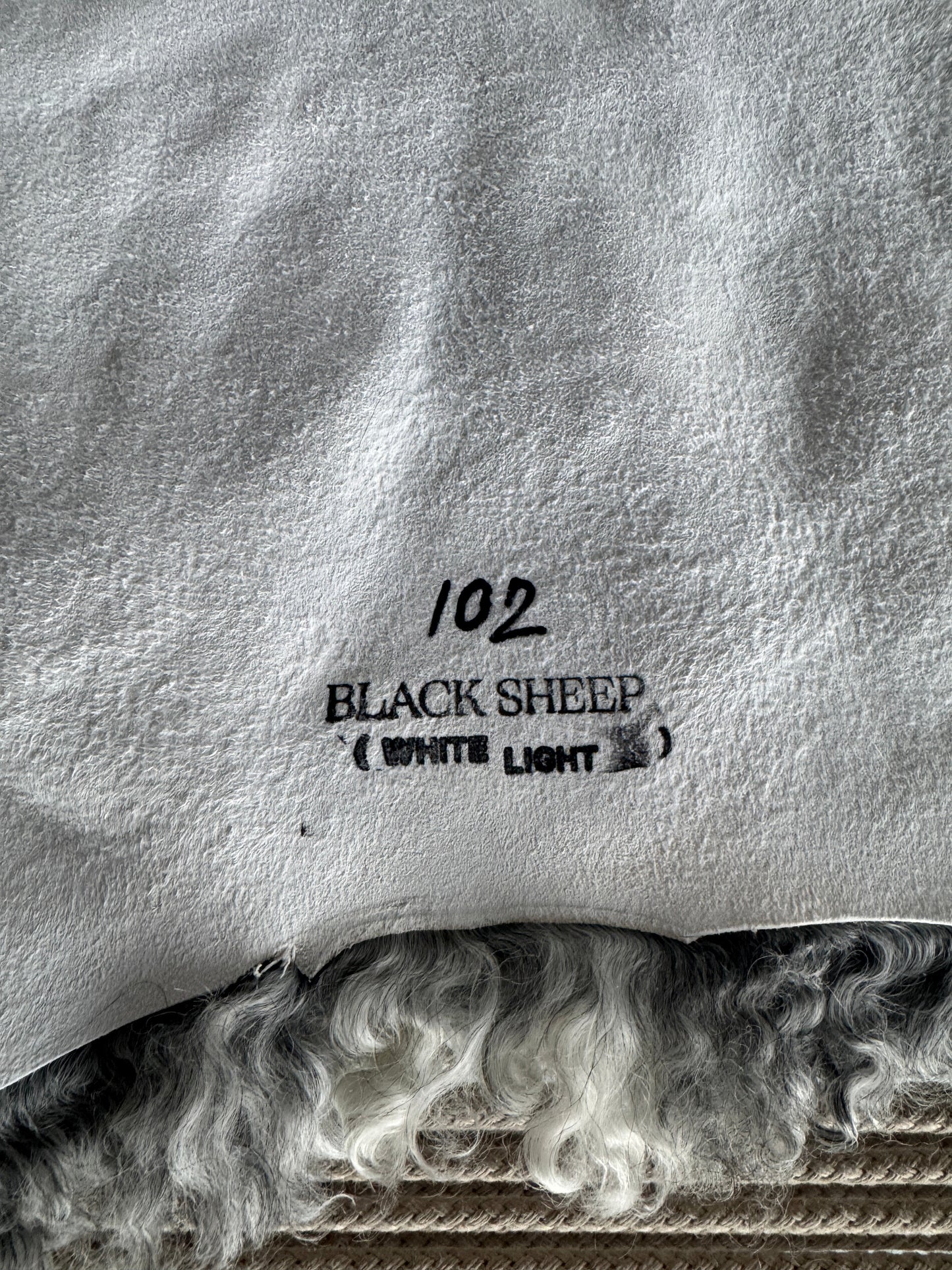 ONE OF A KIND Gotland Grey Medium Wool Sheepskin