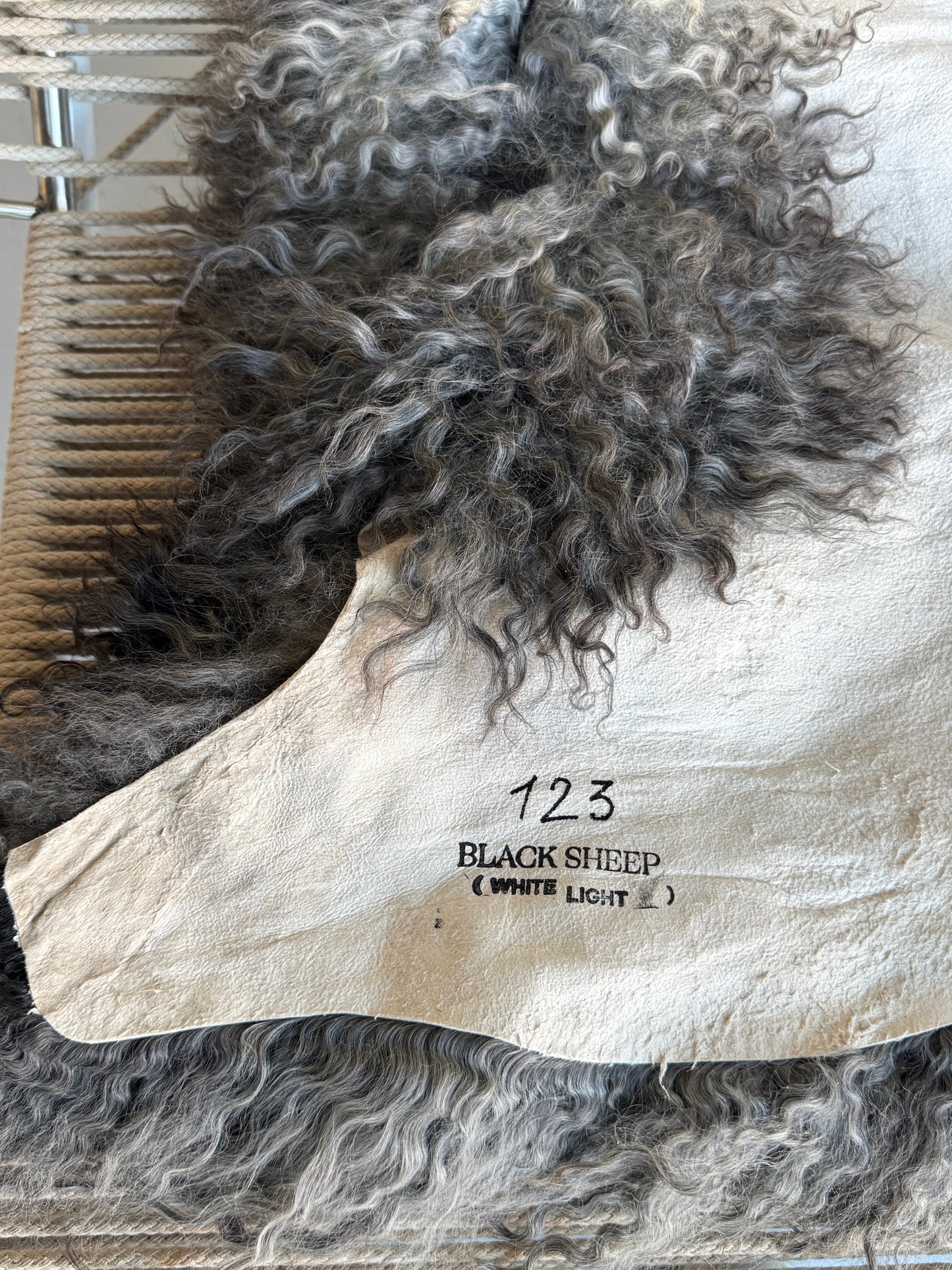 ONE OF A KIND XL Gotland Silver Long Wool Sheepskin
