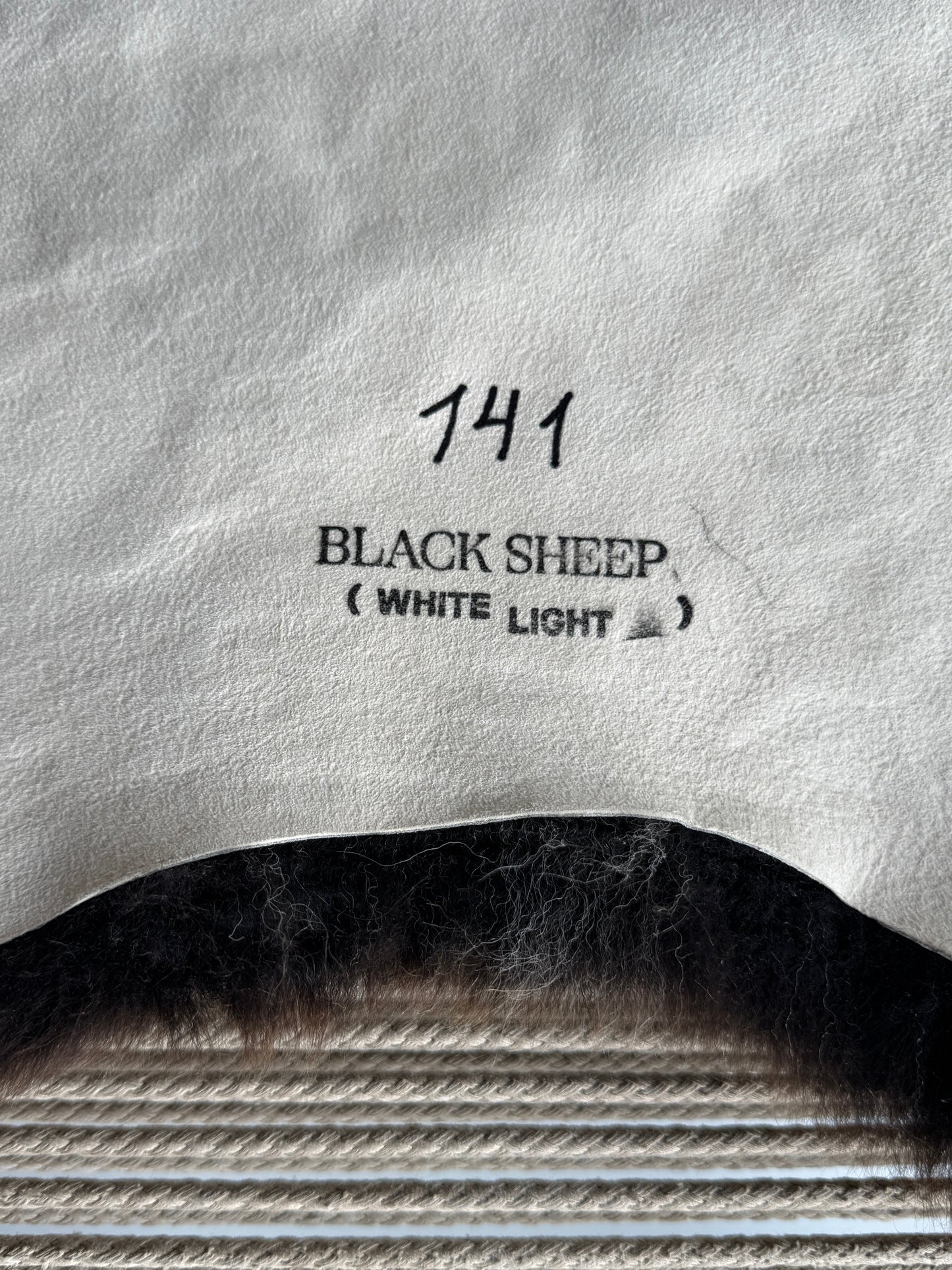ONE OF A KIND Blend Dark Welsh Sheepskin