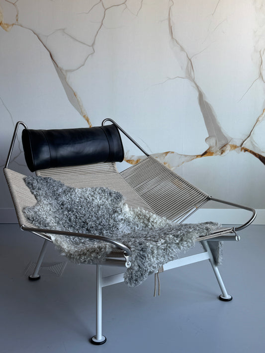 ONE OF A KIND Gotland Medium Wool Light Silver Sheepskin