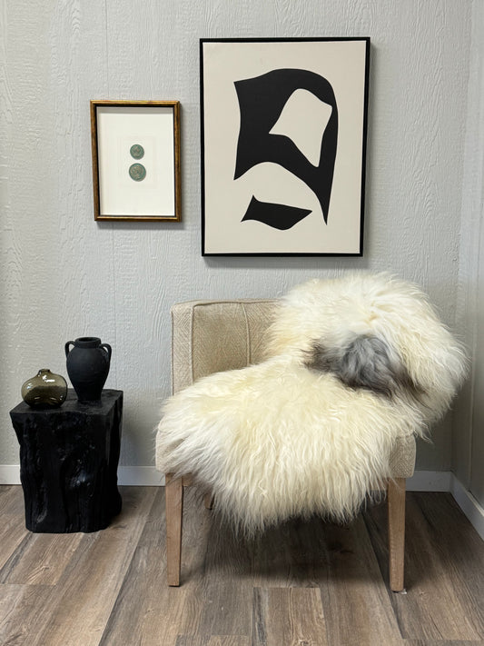ONE OF A KIND Icelandic Spotted Random Grey and White Sheepskin