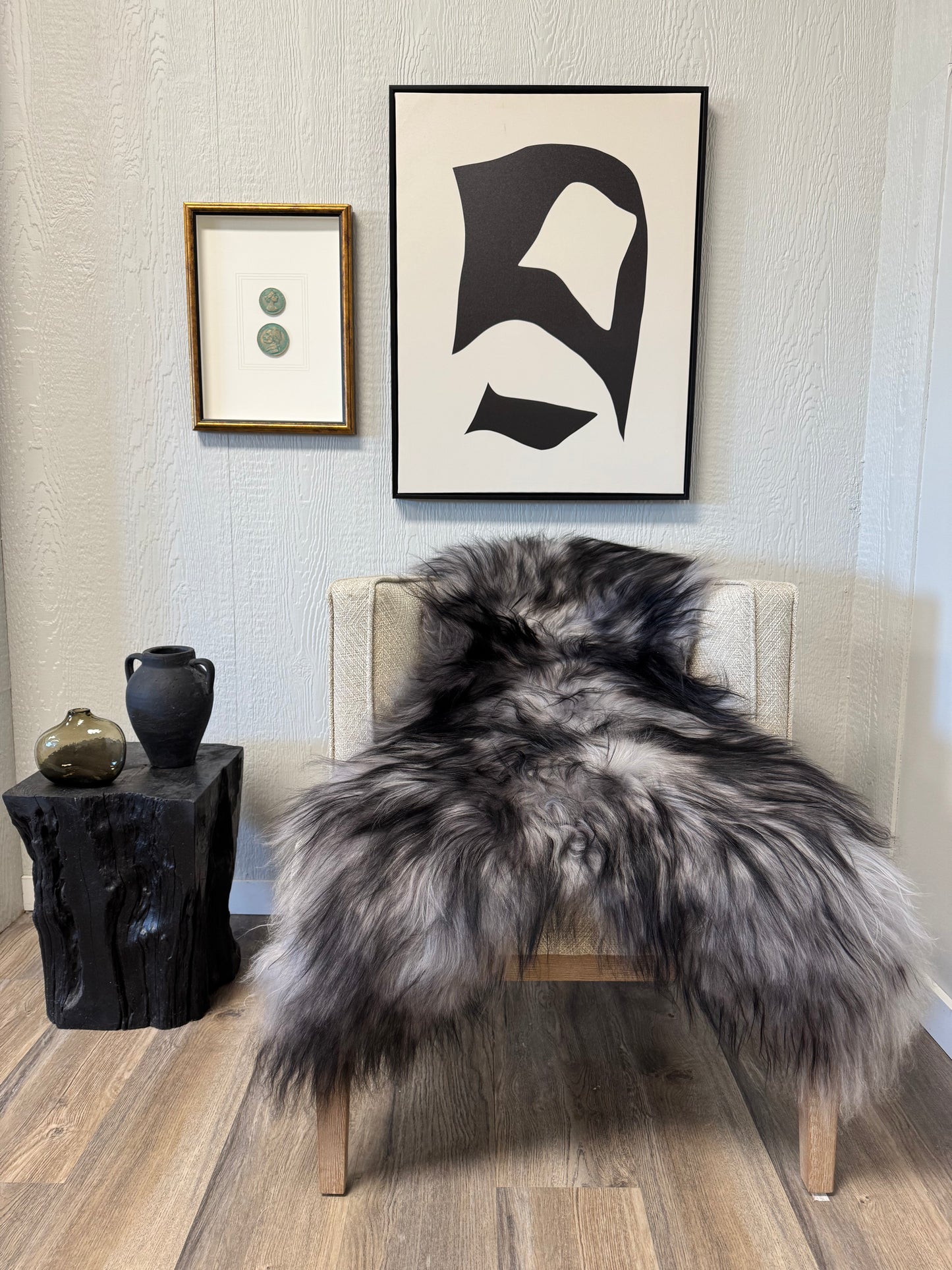 ONE OF A KIND Long Wool Icelandic Grey Ends Sheepskin