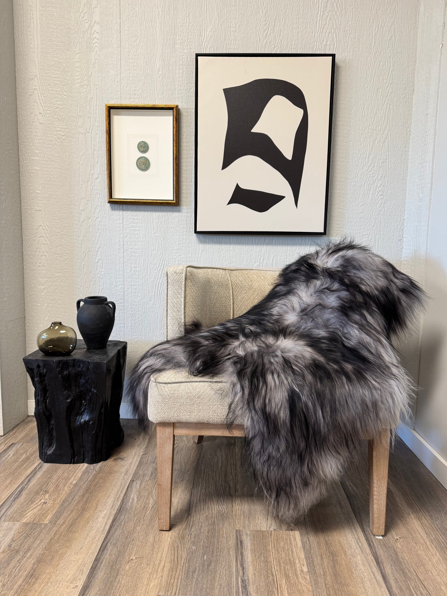ONE OF A KIND Long Wool Icelandic Grey Ends Sheepskin