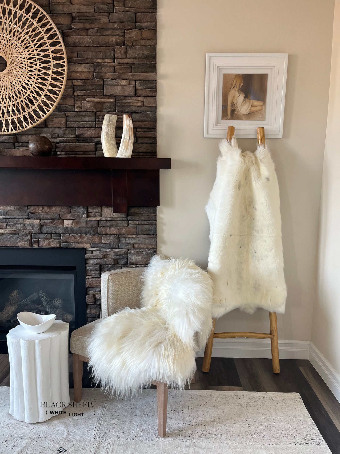 White Sami Reindeer Hide - Black Sheep (White Light)
