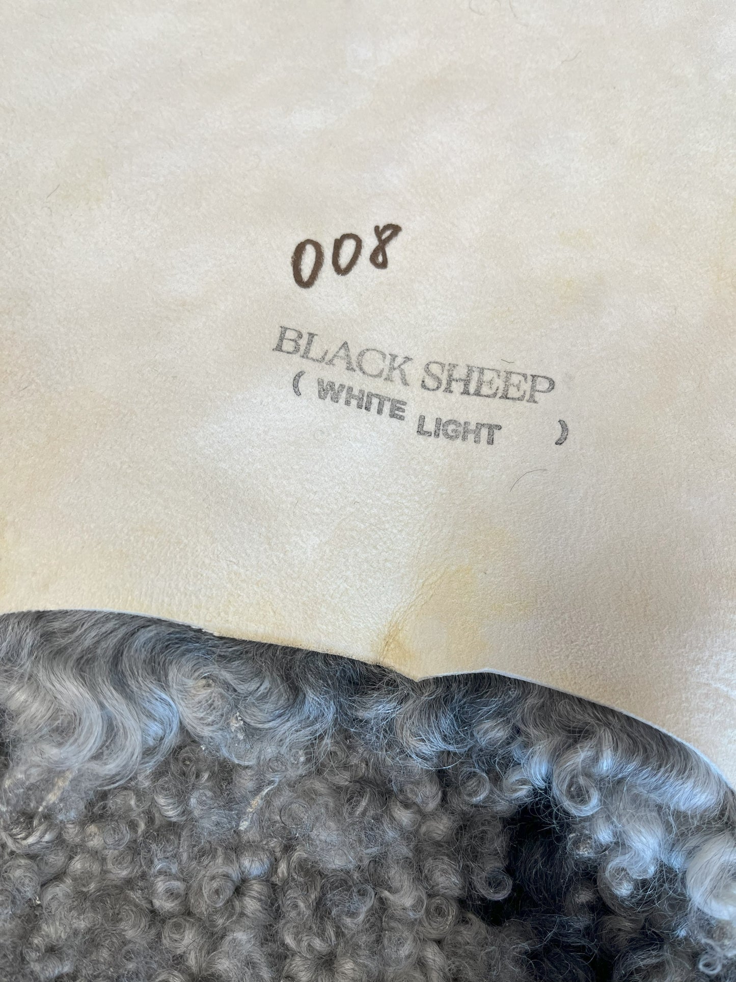 ONE OF THE KIND Gotland Grey Medium Wool Sheepskin