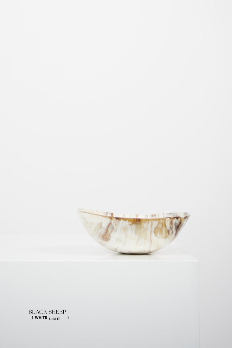 Ankole Horn Light Round Bowl - Black Sheep (White Light)