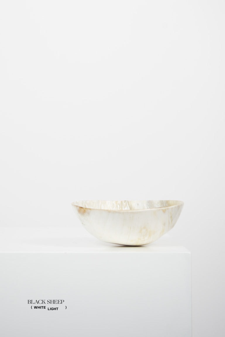 Ankole Horn Light Round Bowl - Black Sheep (White Light)
