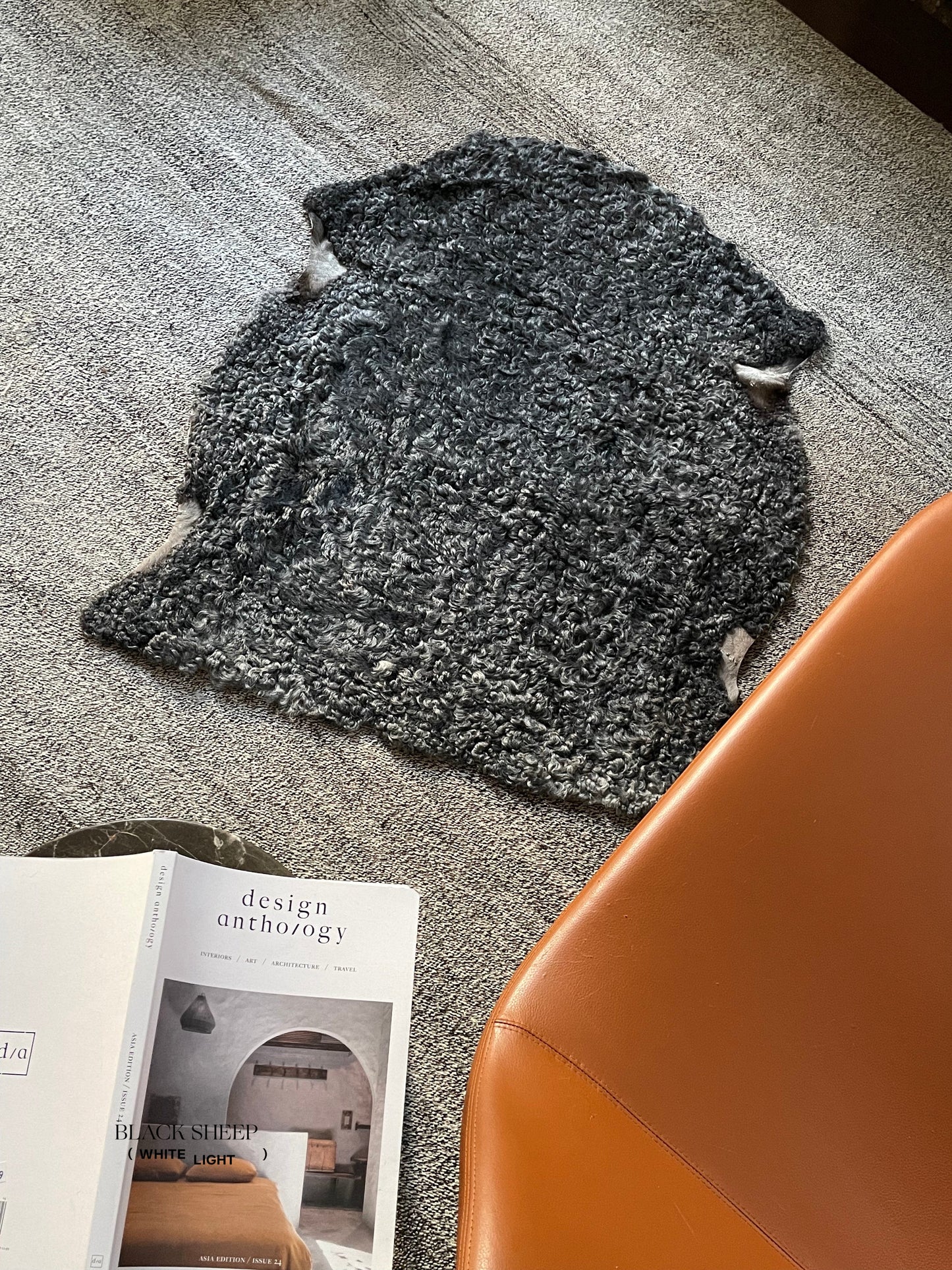 Grey Medium Wool Gotland Sheepskin - Black Sheep (White Light)