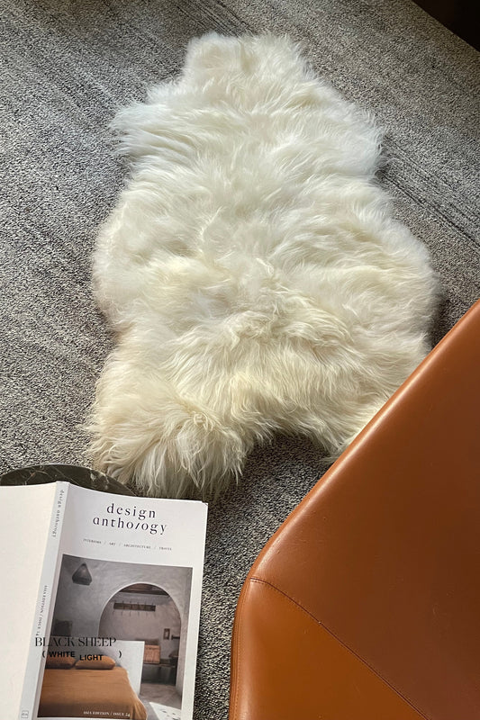 White Icelandic Sheepskin - Black Sheep (White Light)