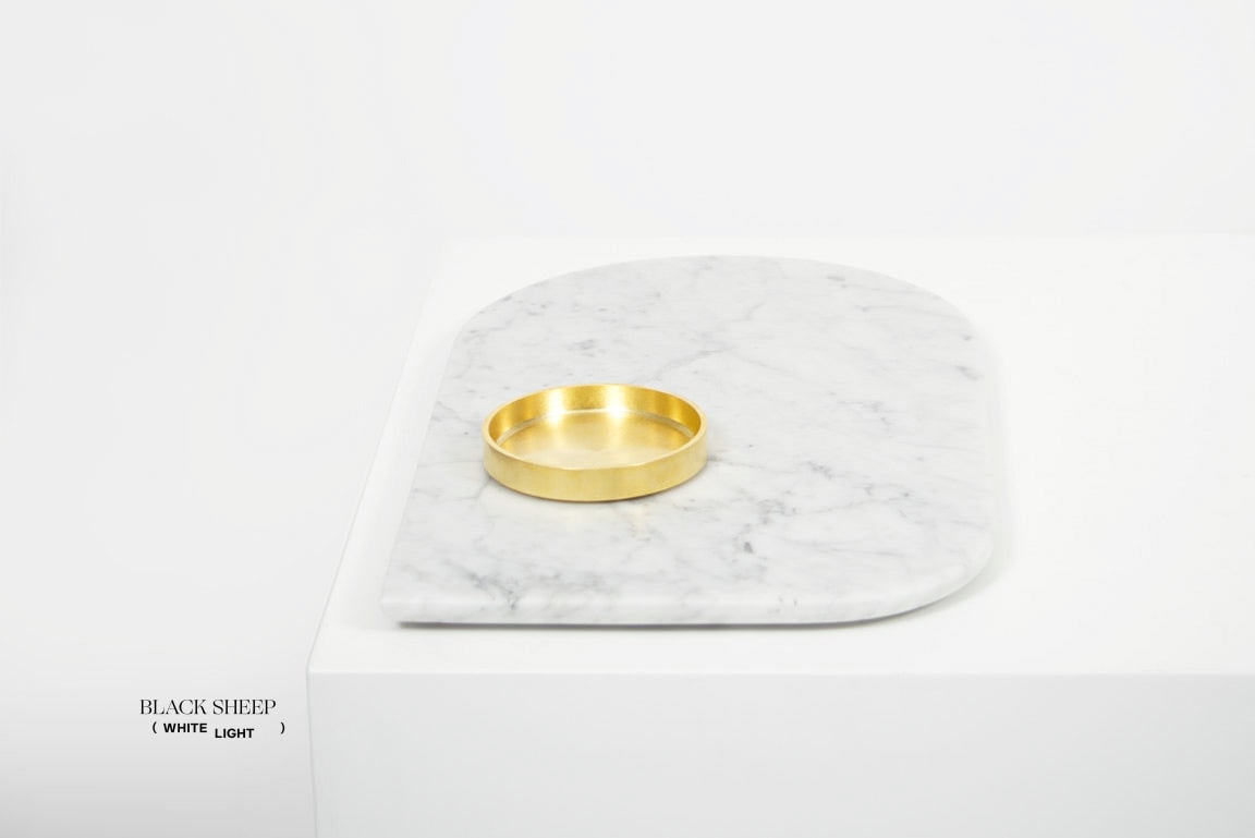 Bianco Carrara Marble Serving Tray - Black Sheep (White Light)