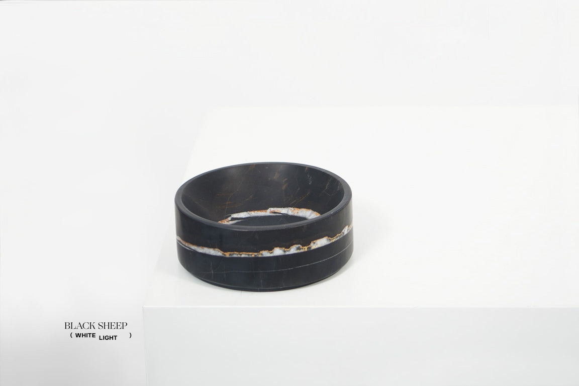Lauren Black Marble Deep Dish - Black Sheep (White Light)