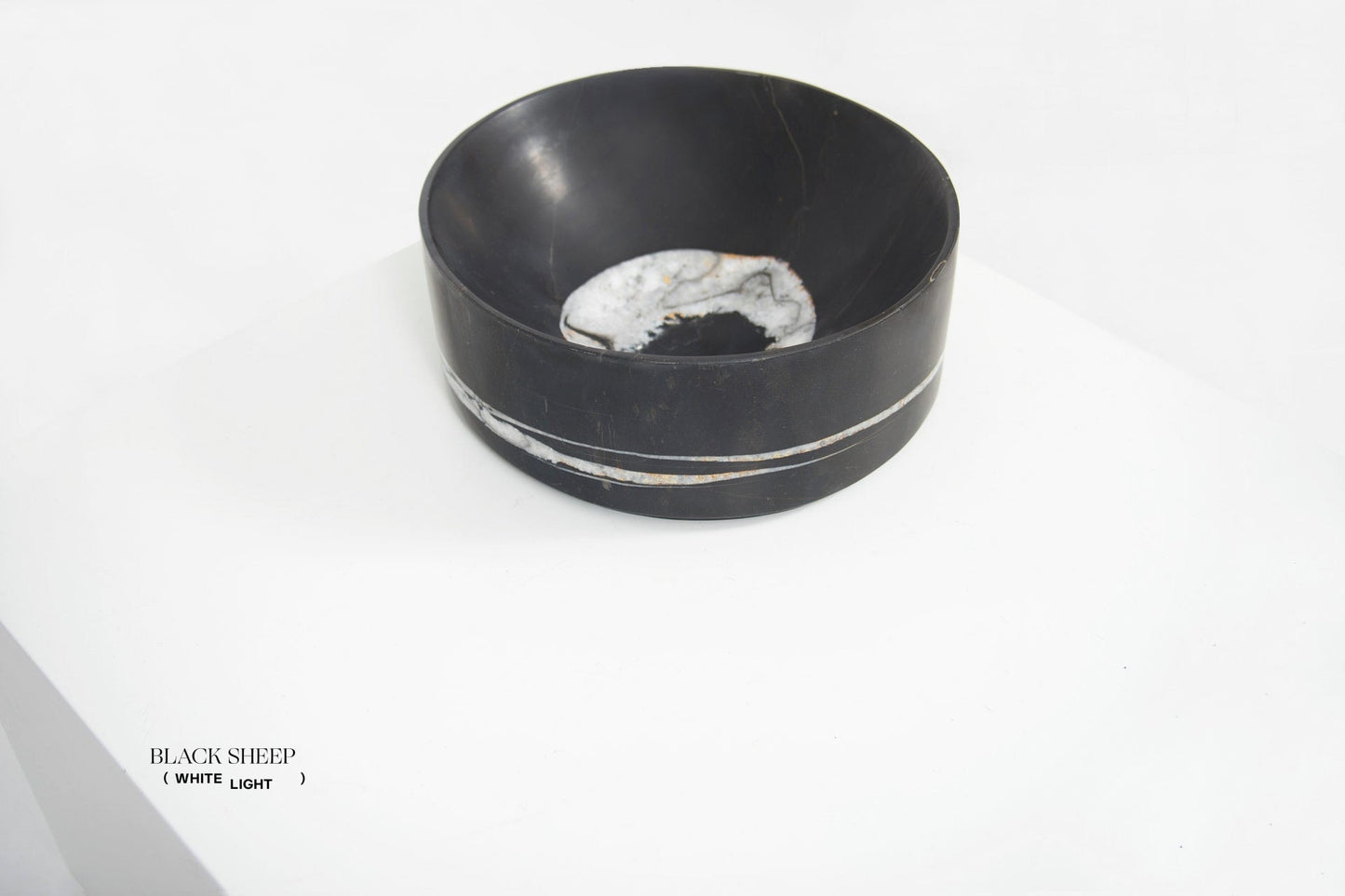 Lauren Black Marble Deep Dish - Black Sheep (White Light)