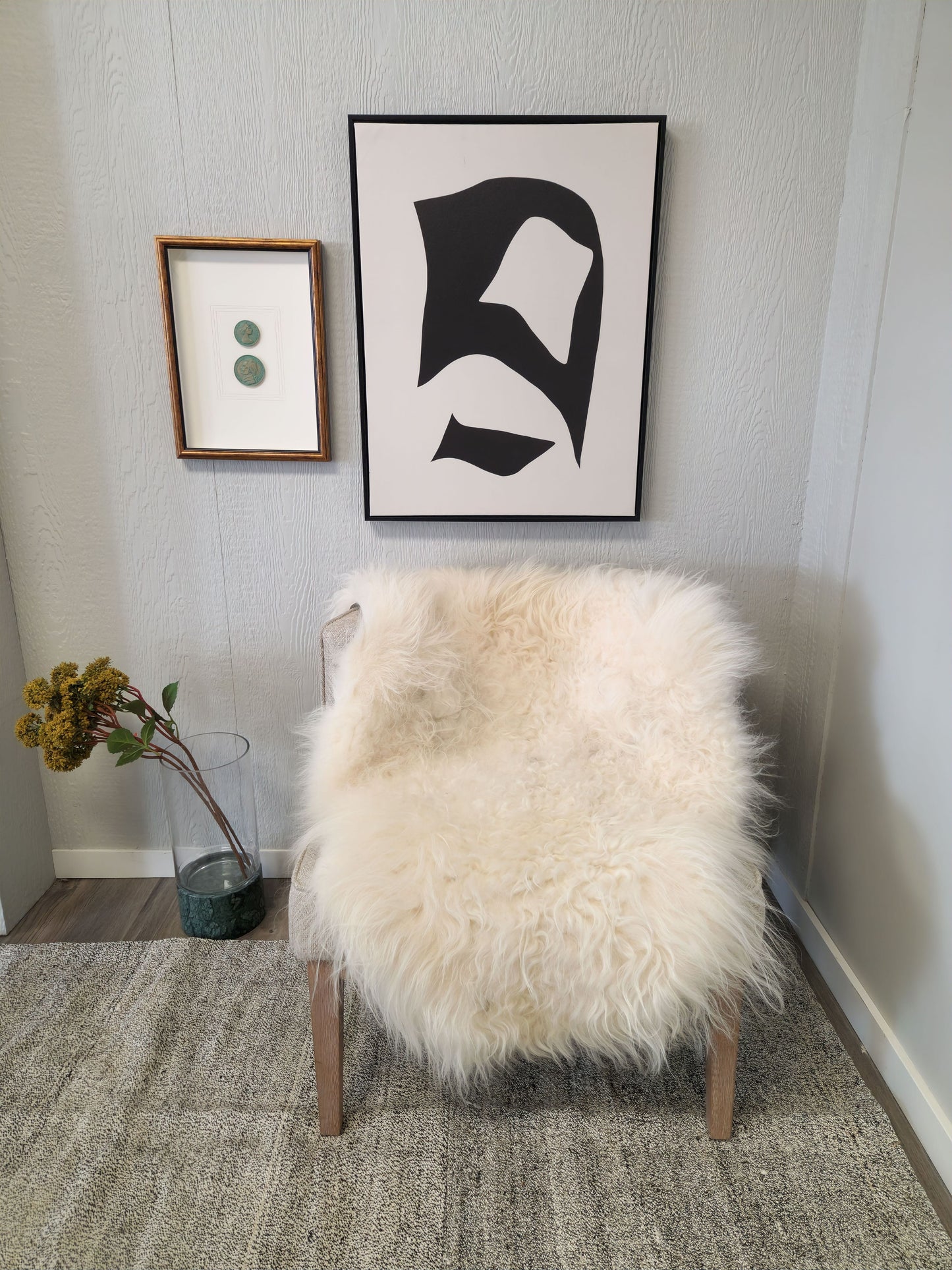 ONE OF THE KIND Icelandic White Sheepskin - Black Sheep (White Light)