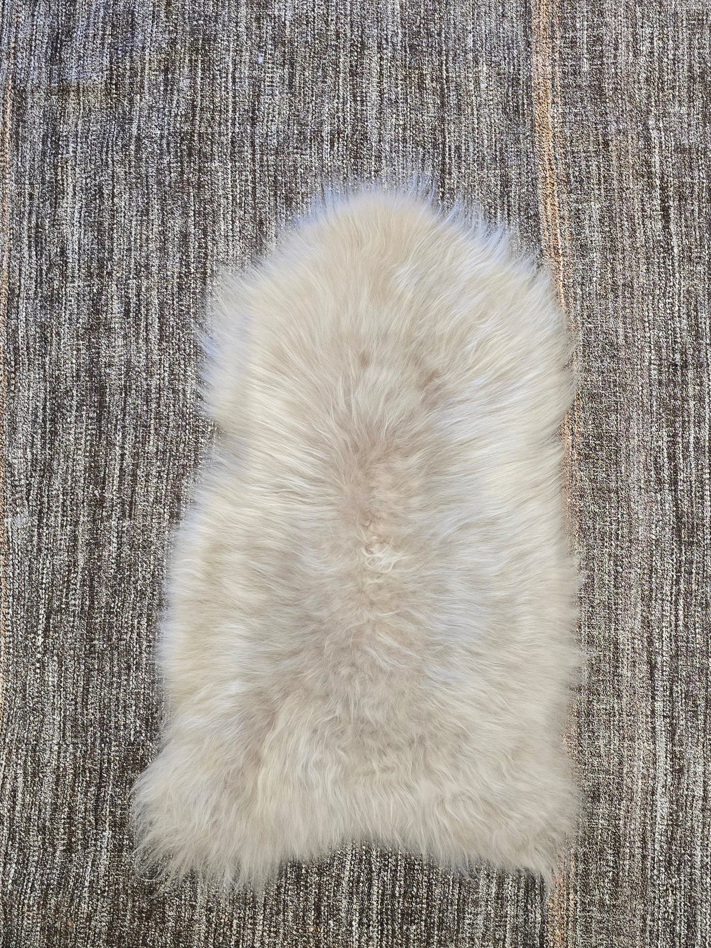 ONE OF THE KIND Long Wool Icelandic Linen Sheepskin