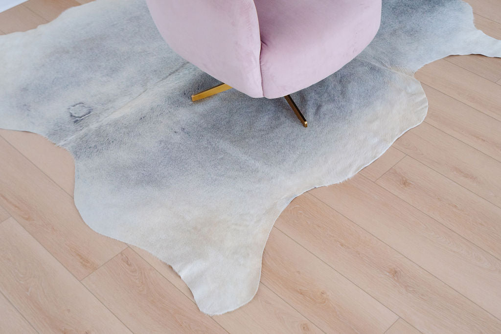 Light Color Cowhide Rug Large Light Grey Cowhide Area Rug – Black Sheep (White Light)