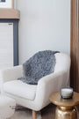 Peau de mouton Gotland en laine moyenne grise