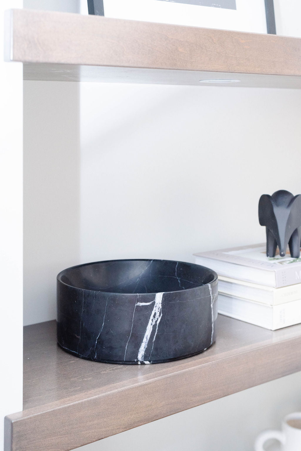 Black Marquina Marble Deep Dish