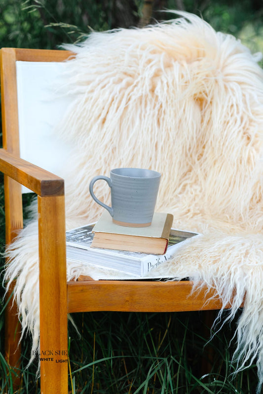 White Icelandic Curly Sheepskin - Black Sheep (White Light)