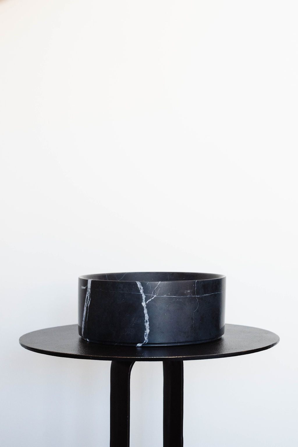 Black Marquina Marble Deep Dish