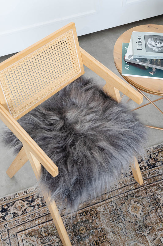 Coussin de chaise en peau de mouton islandais minéral