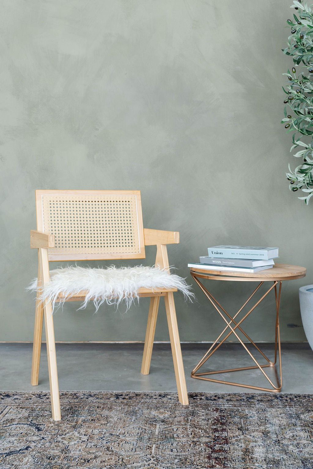 White Curly Icelandic Sheepskin Chair Pad