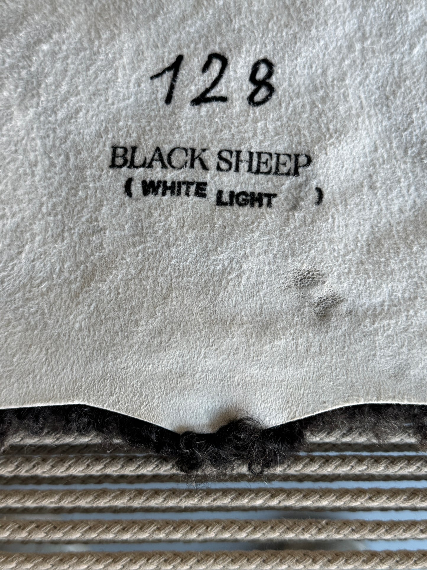 ONE OF A KIND Gotland Medium Wool Dark Edges Sheepskin