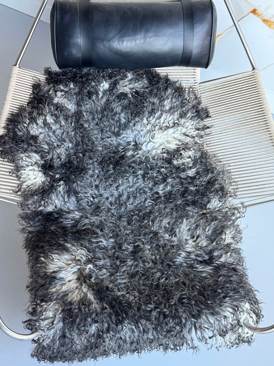 ONE OF A KIND Gotland Long Wool White/Black Mix Sheepskin