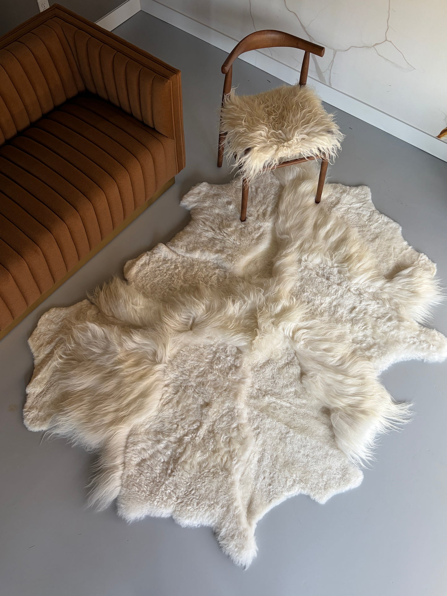 White/Cream Sheepskin Rug