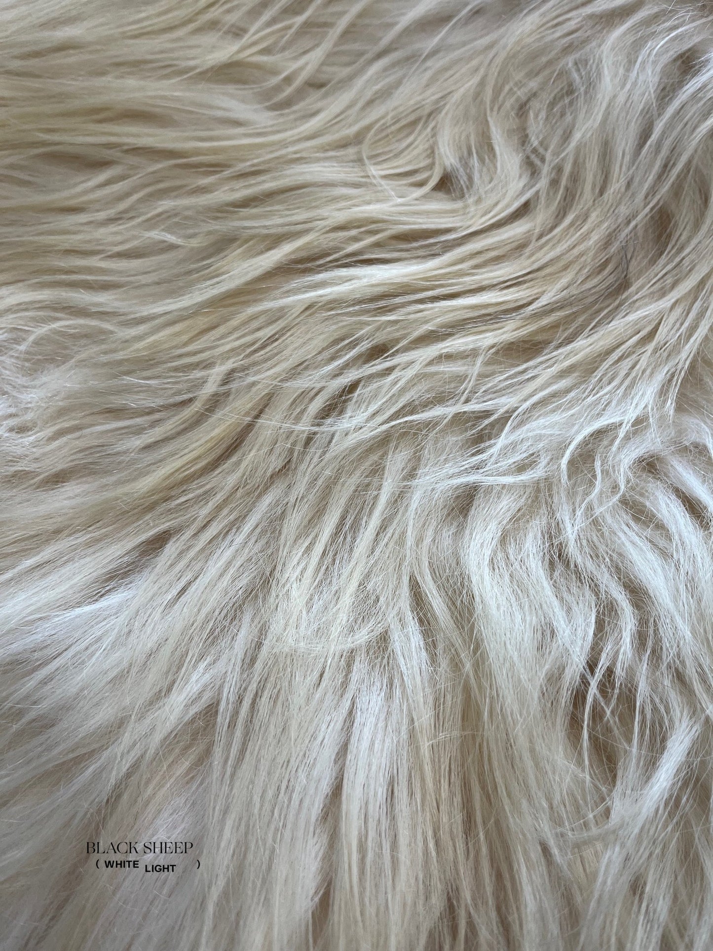 ONE OF THE KIND Icelandic Cream Sheepskin, Large