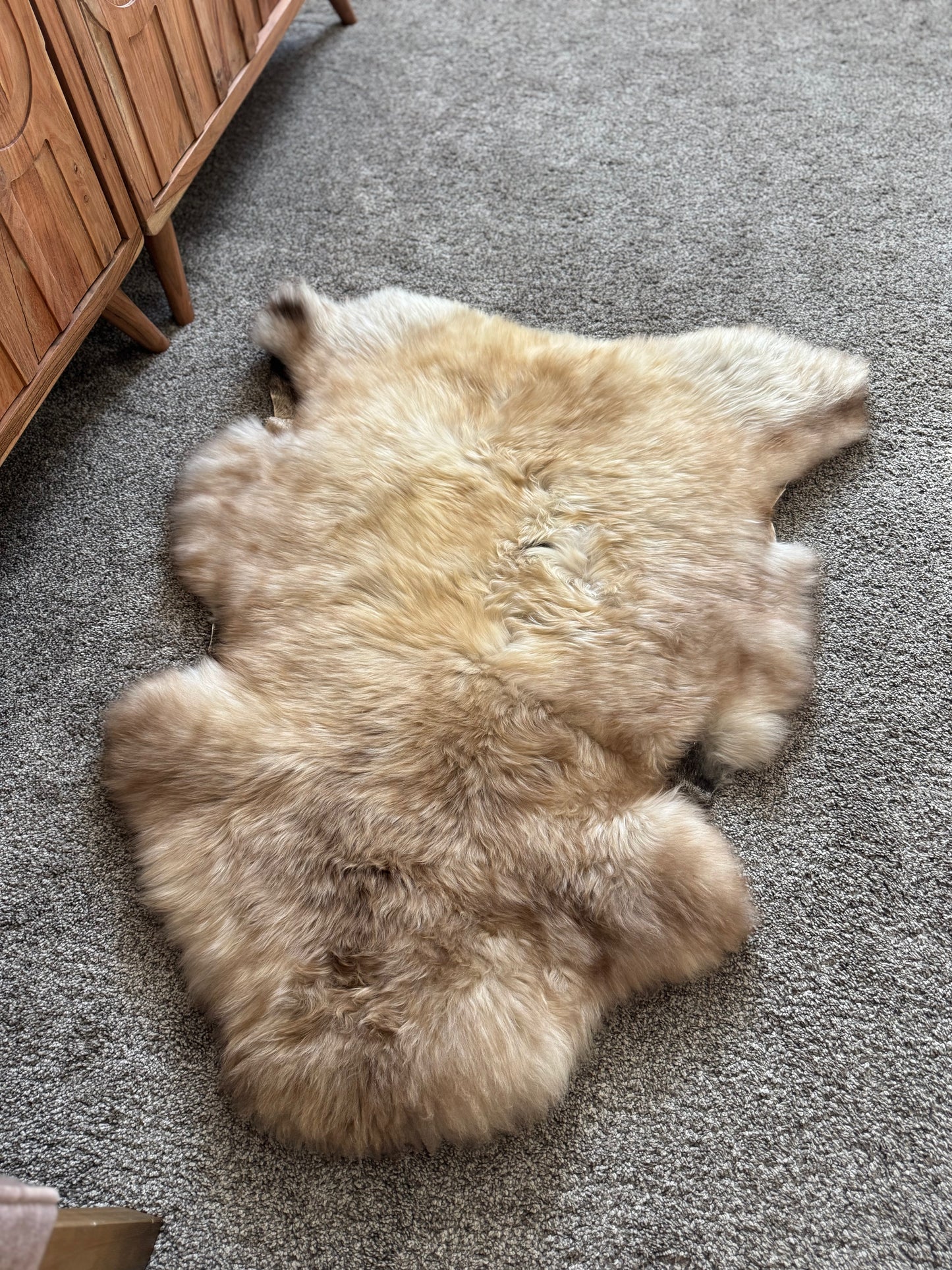 Unique Blend Beige Welsh Sheepskin