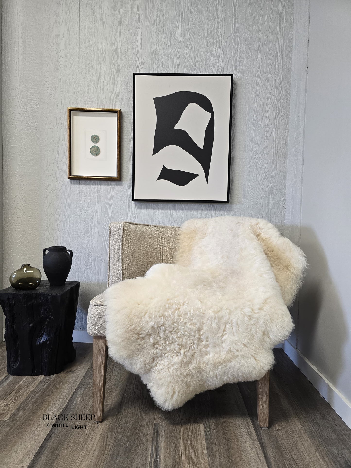 ONE OF THE KIND Icelandic Shorn White/Cream Sheepskin - Black Sheep (White Light)