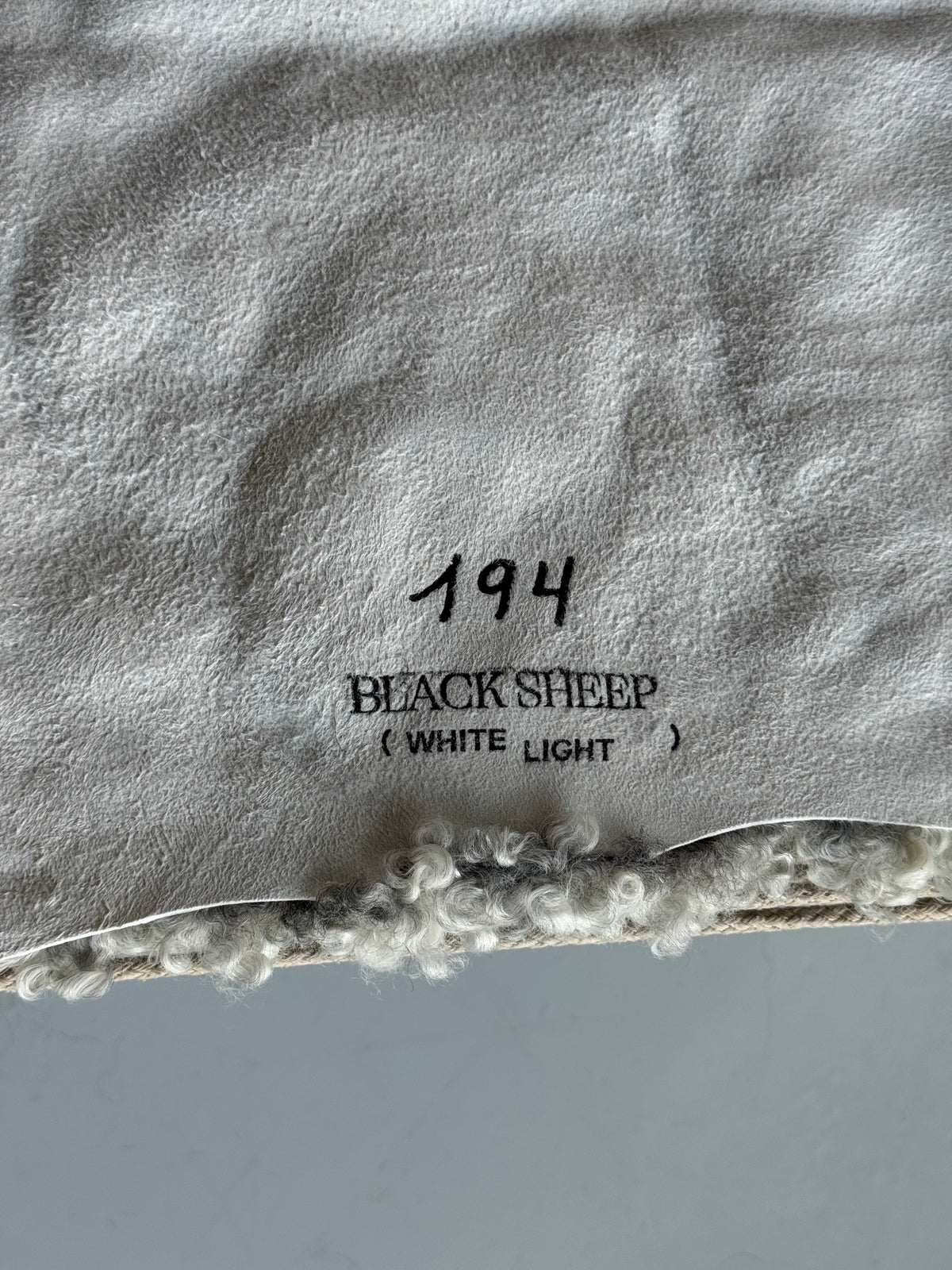 ONE OF A KIND White/Silver Gotland Medium Wool Sheepskin