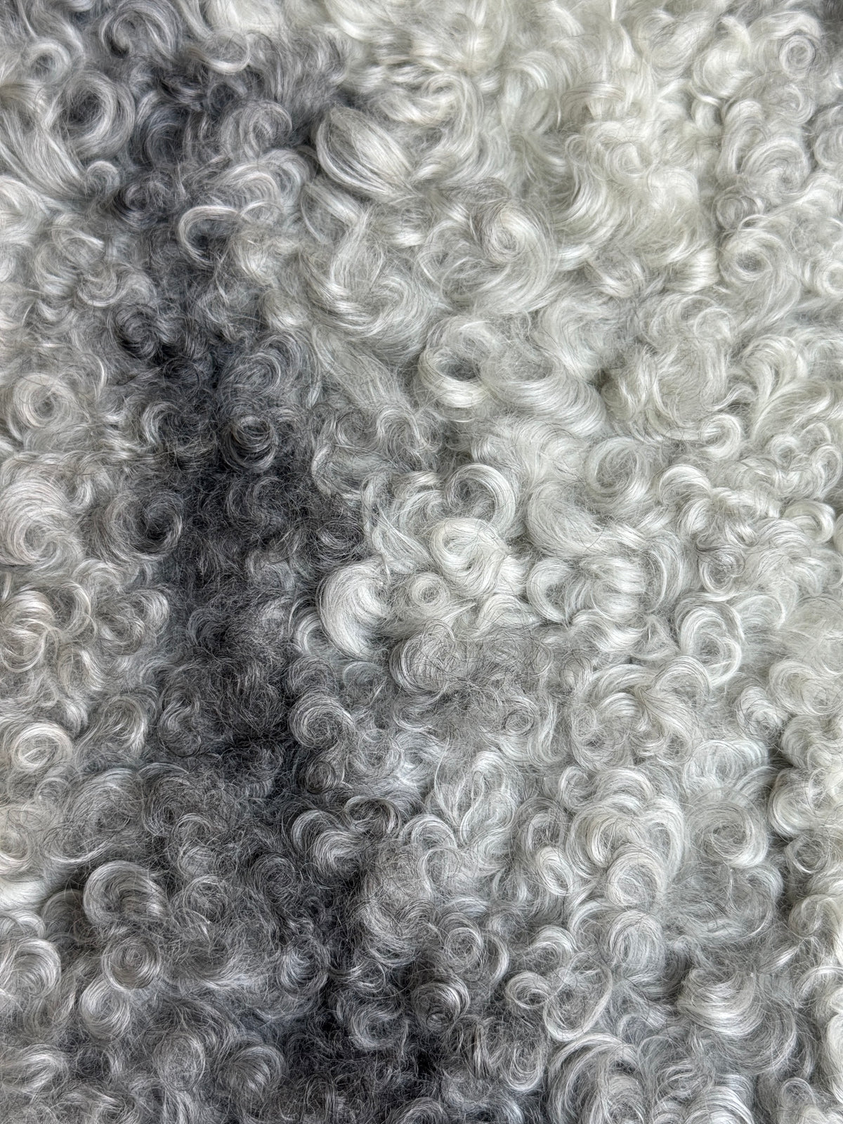 ONE OF A KIND White/Silver Gotland Medium Wool Sheepskin
