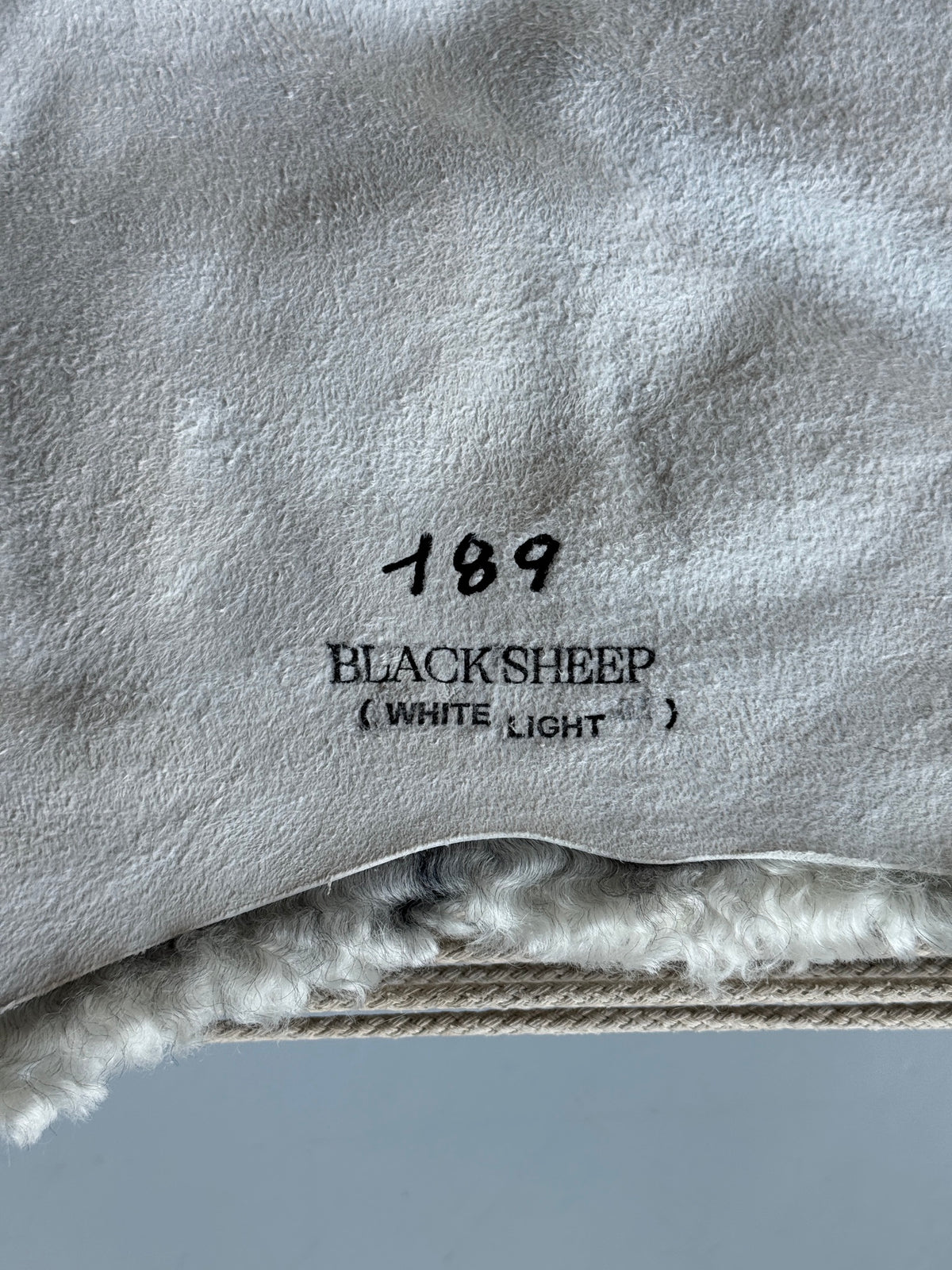 ONE OF A KIND Medium Silver Wool Gotland Sheepskin