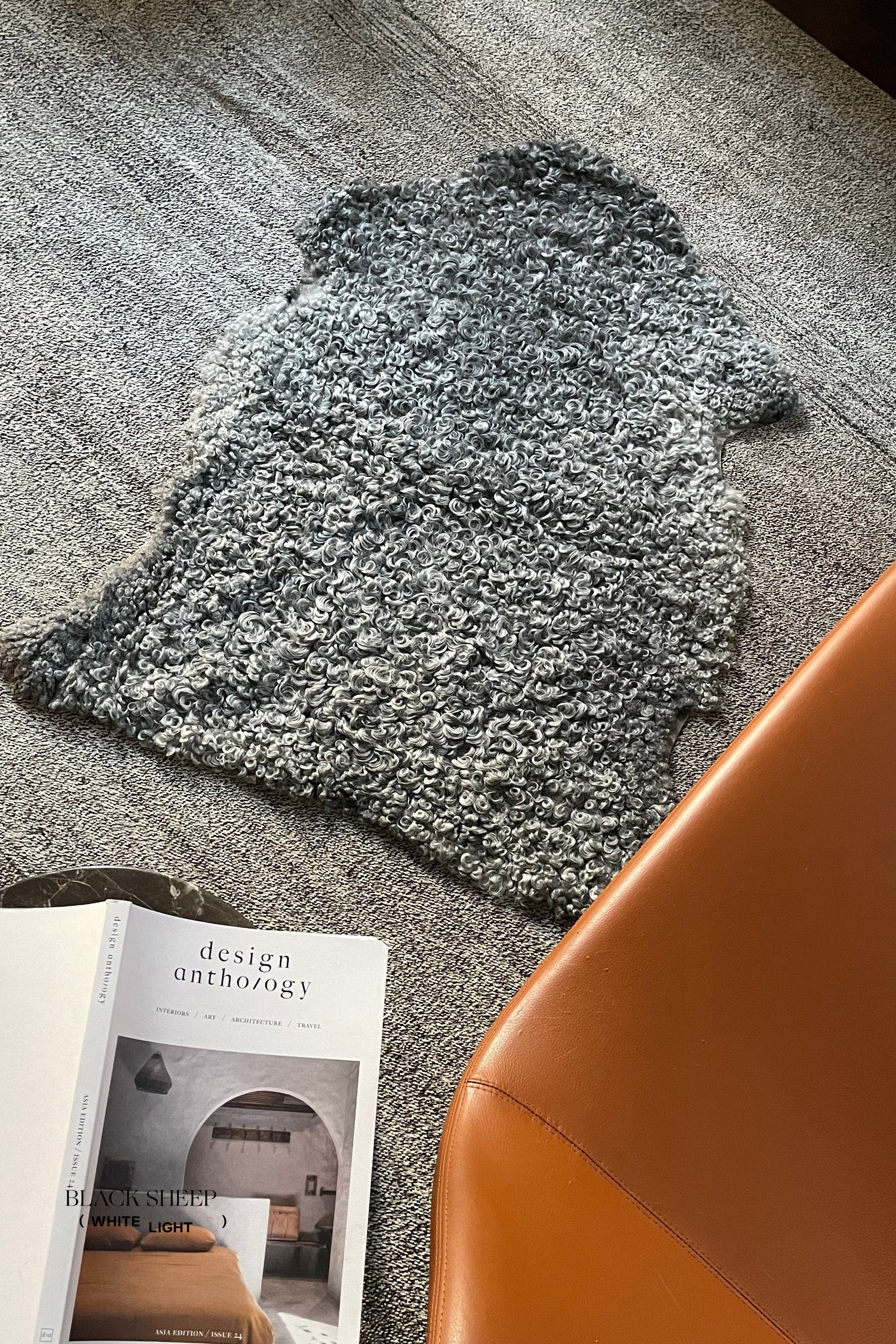 Grey Short Wool Gotland Sheepskin - Black Sheep (White Light)