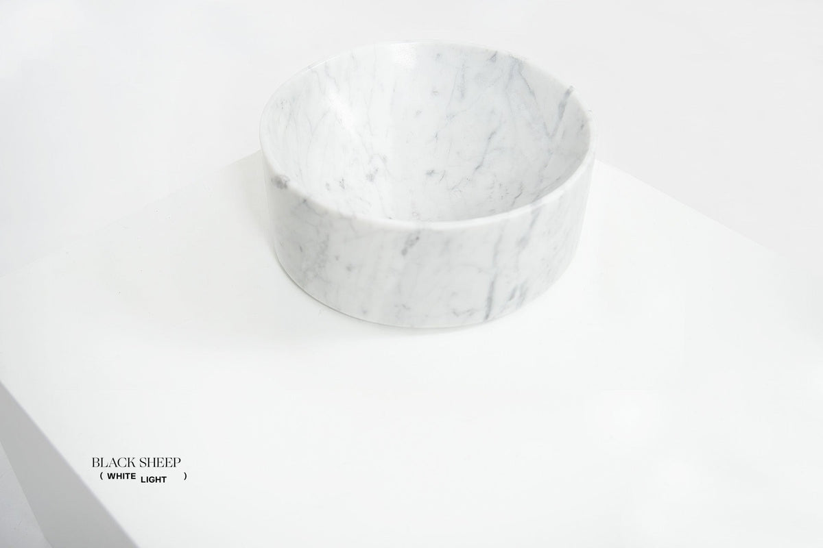 Bianco Carrara Marble Deep Dish - Black Sheep (White Light)