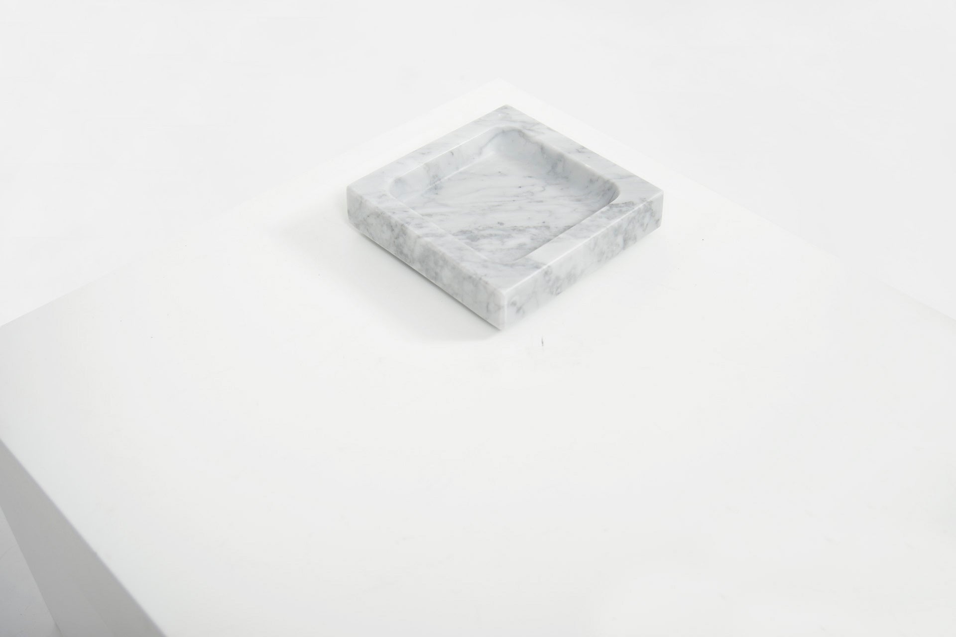 Bianco Carrara Marble Square Tray - Black Sheep (White Light)